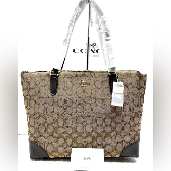 Coach Handbags - ❌SOLD! NWT! Coach Outline Sig Zip Tote Handbag Khaki/Brown Msrp:$250.00